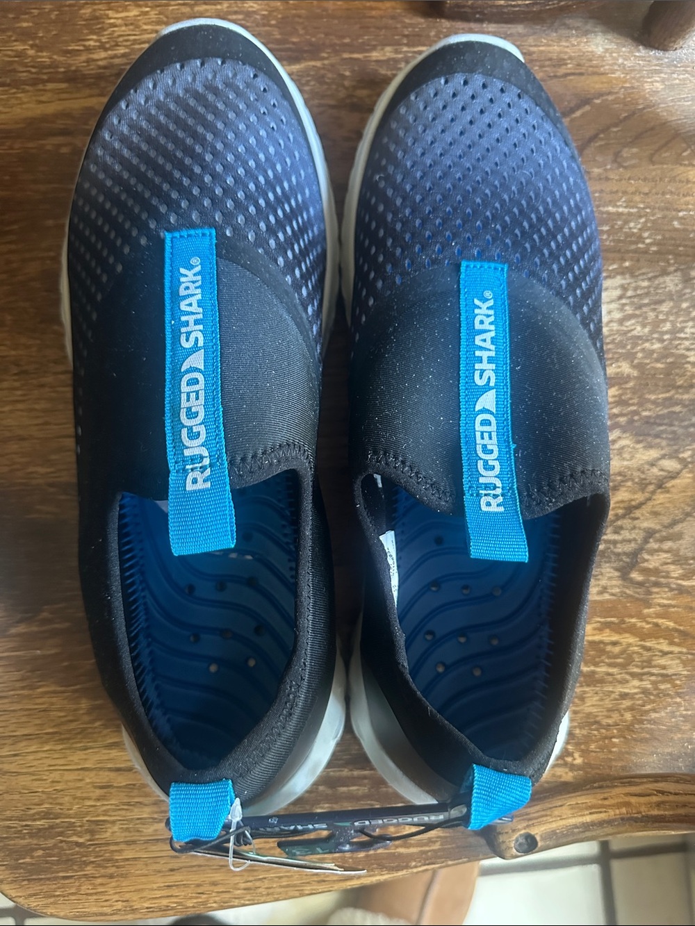Rugged Shark Men's Slip-On Water Shoes - Black & Blue